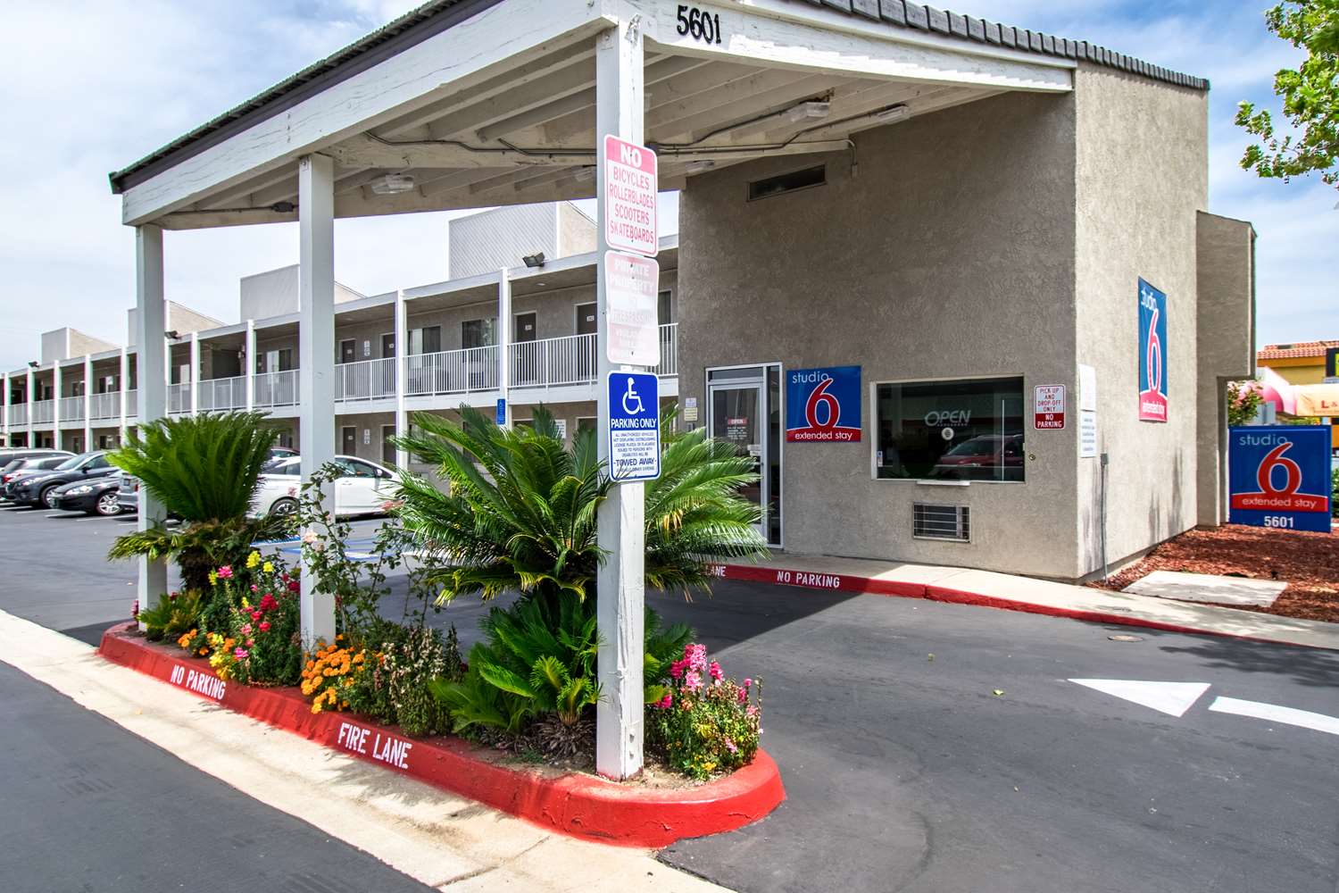 Studio 6 Extended Stay Hotel Cypress, CA See Discounts