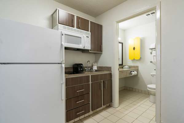  - Studio 6 Suites Plano