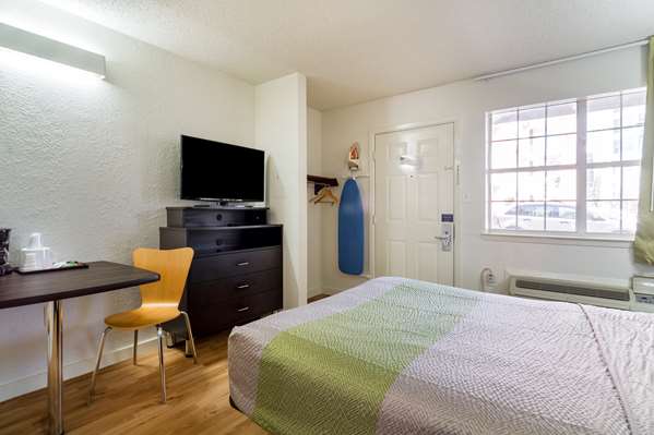  - Studio 6 Suites Plano