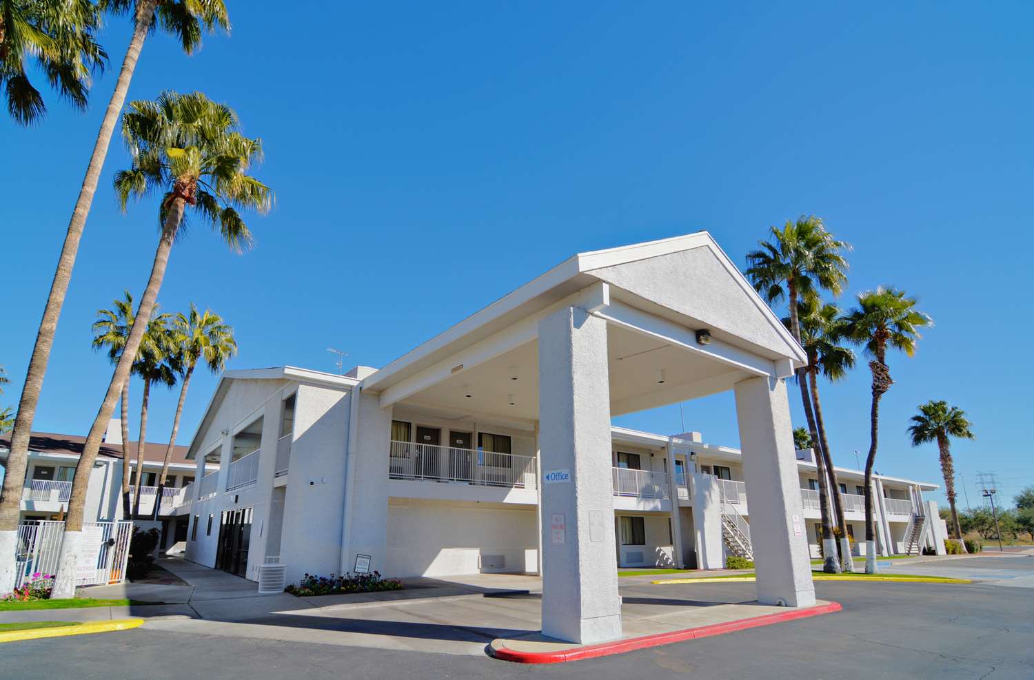 Studio 6 Extended Stay Hotel Irvington Road Tucson, AZ See Discounts