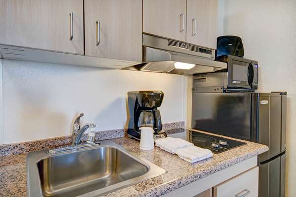 Suite - Studio 6 Extended Stay Hotel Irvington Road Tucson - I-10, Exit 264
