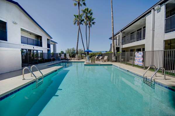 Pool - Studio 6 Extended Stay Hotel Irvington Road Tucson - I-10, Exit 264