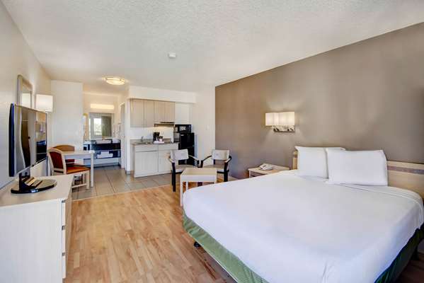 Suite - Studio 6 Extended Stay Hotel Irvington Road Tucson - I-10, Exit 264