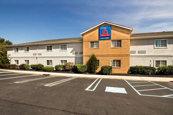Exterior view - Studio 6 Extended Stay Hotel East Brunswick - I-95, Exit 9
