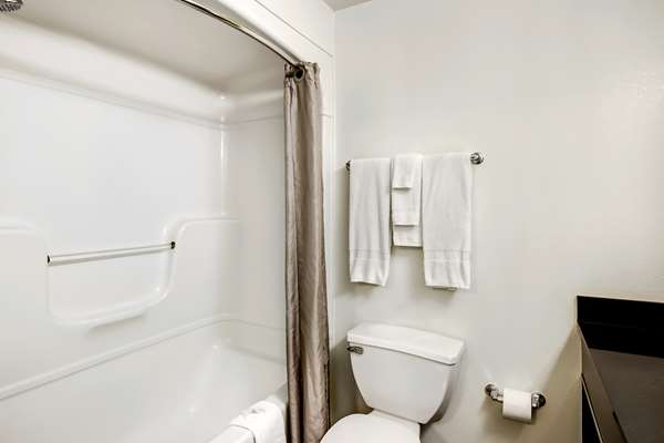  - Studio 6 Extended Stay Hotel East Brunswick - I-95, Exit 9