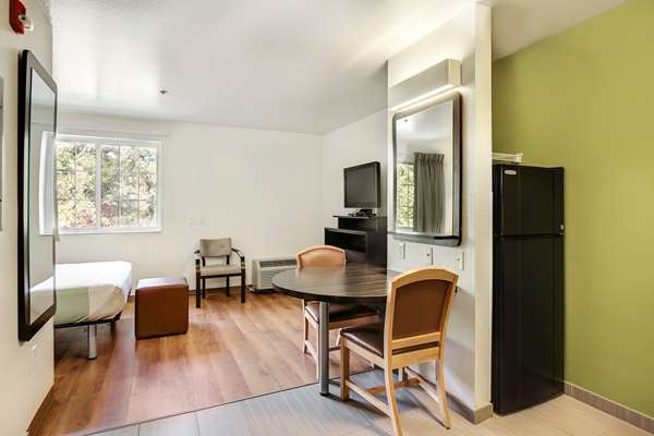  - Studio 6 Extended Stay Hotel East Brunswick - I-95, Exit 9