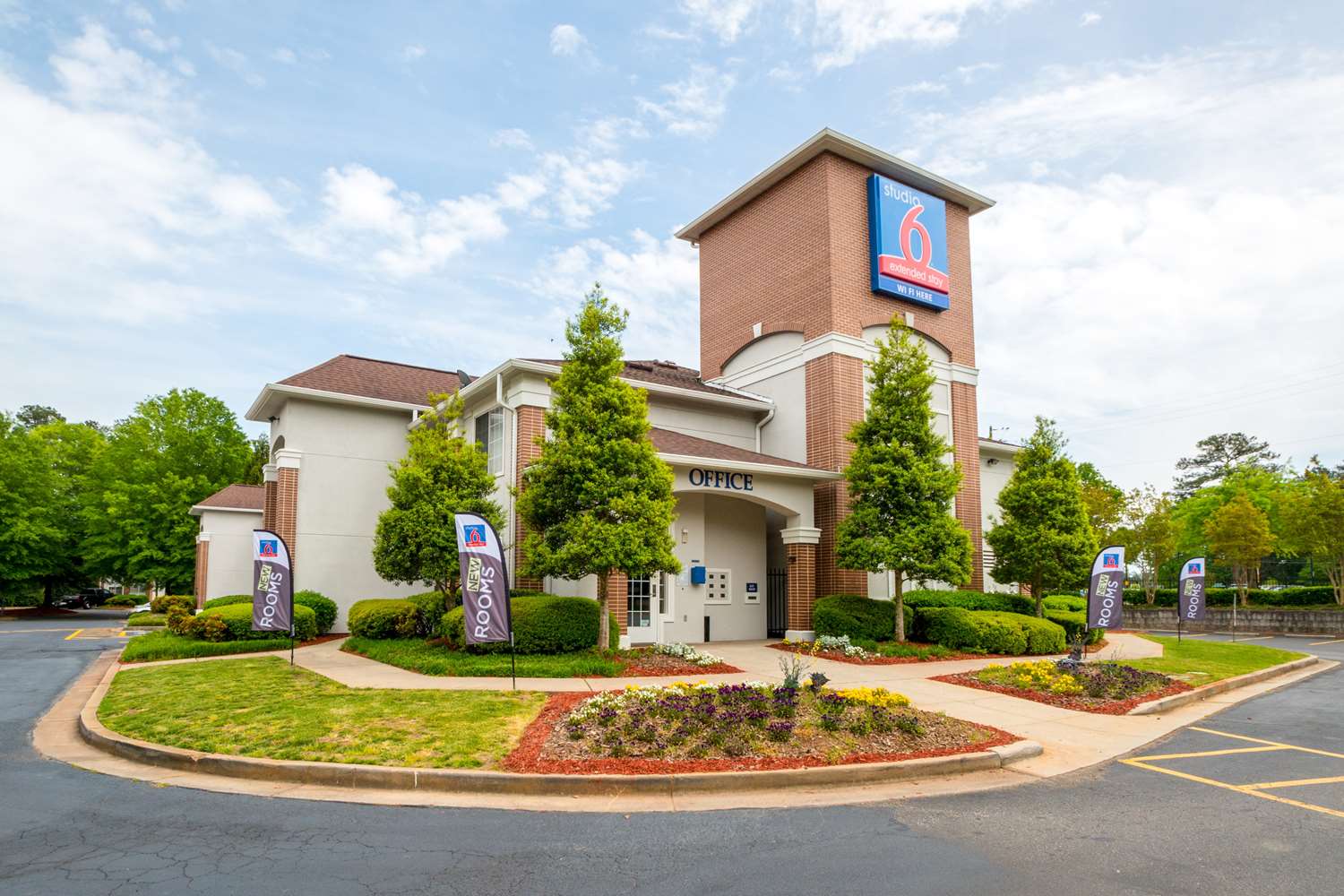 Studio 6 Extended Stay Hotel Roswell, GA See Discounts