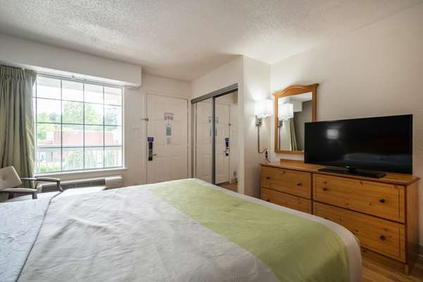  - Studio 6 Extended Stay Hotel Roswell