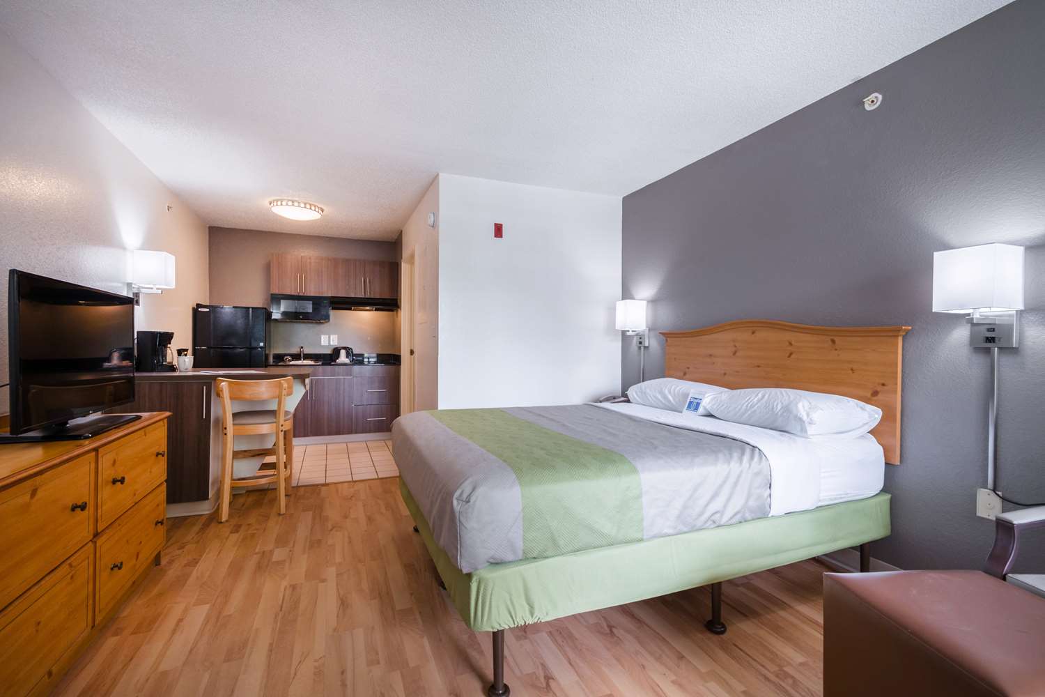 Studio 6 Extended Stay Hotel Roswell, GA See Discounts