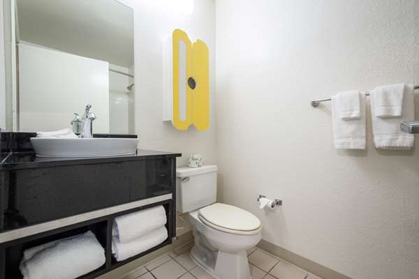  - Studio 6 Extended Stay Hotel Roswell