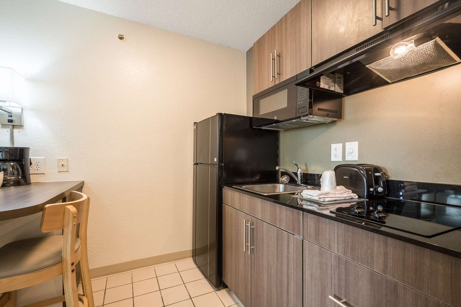 Studio 6 Extended Stay Hotel Roswell, GA See Discounts