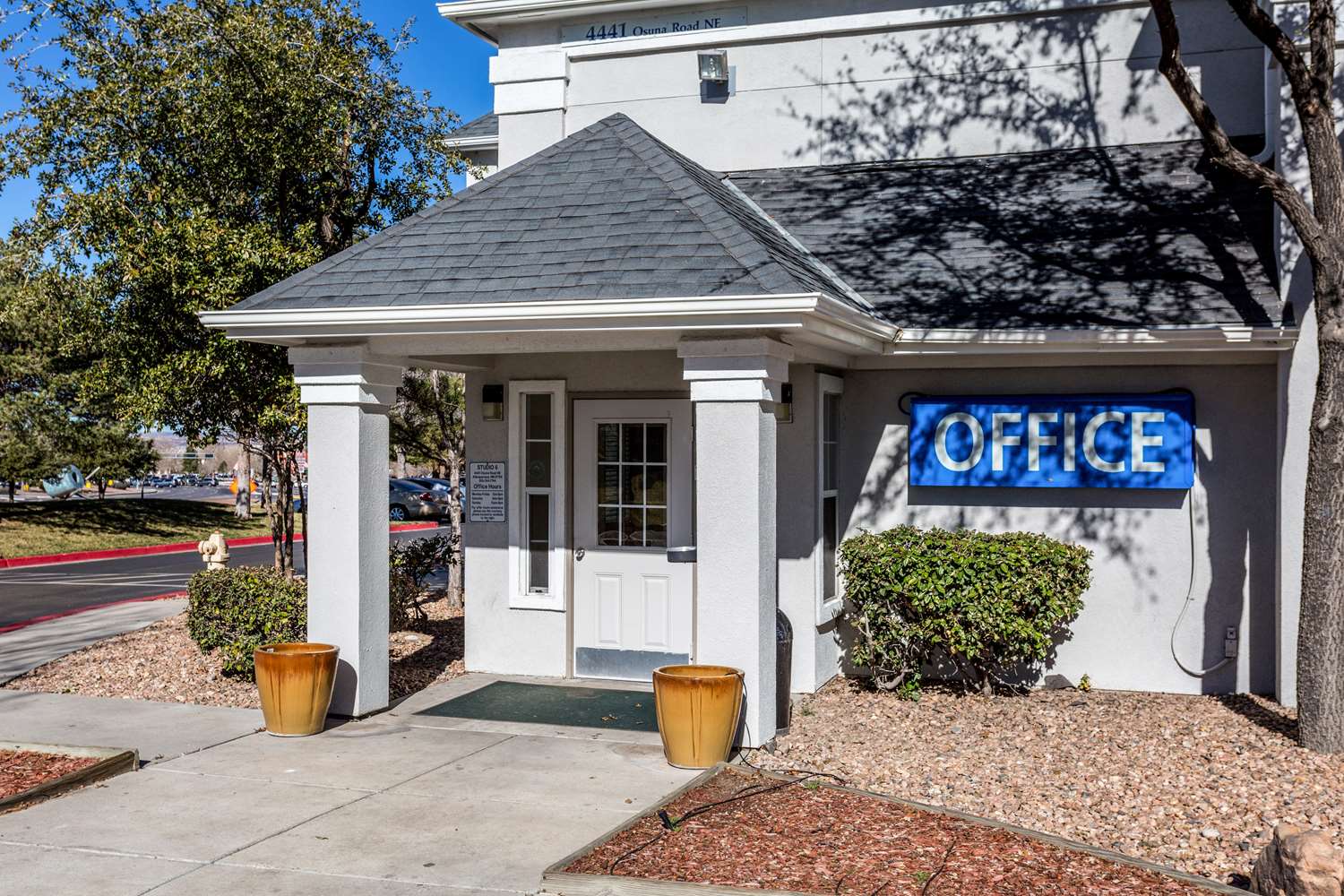 Studio 6 Extended Stay Hotel North Albuquerque, NM See Discounts