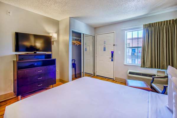  - Studio 6 Extended Stay Hotel Deer Valley Phoenix - I-17, Exit 214