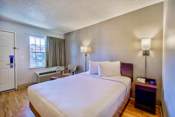  - Studio 6 Extended Stay Hotel Deer Valley Phoenix - I-17, Exit 214