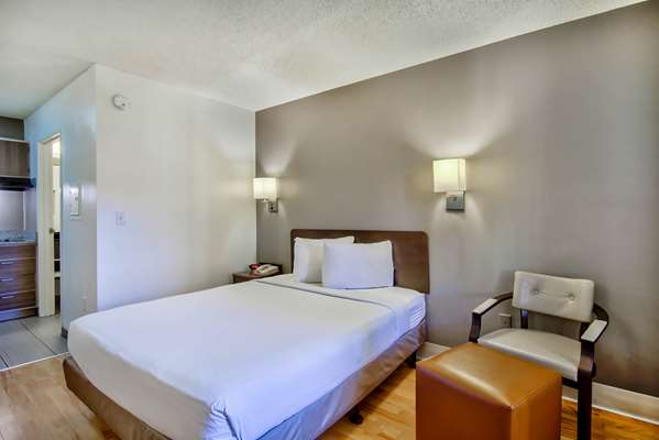  - Studio 6 Extended Stay Hotel Deer Valley Phoenix - I-17, Exit 214