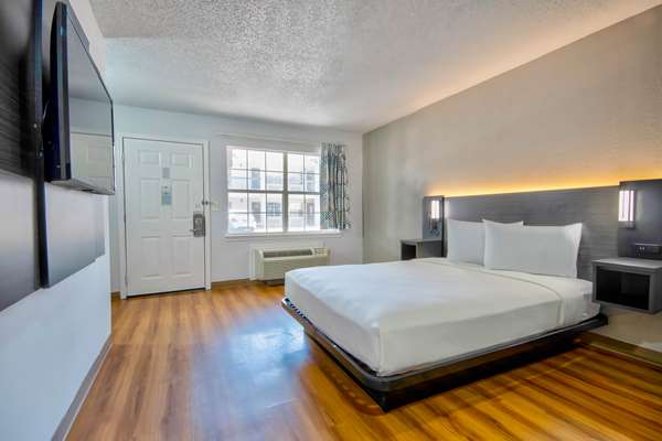  - Studio 6 Extended Stay Midtown Austin - I-35, Exit 238