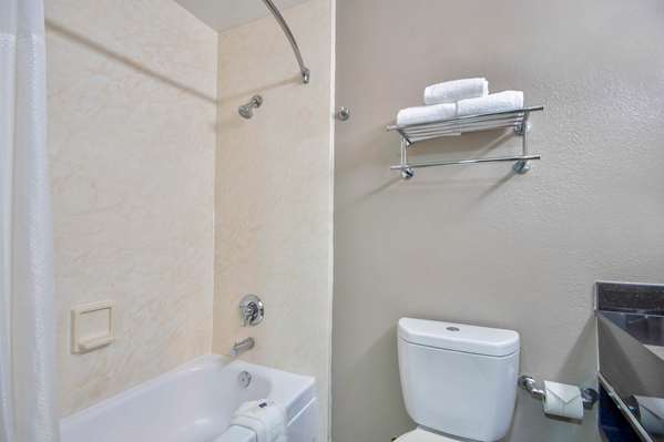  - Studio 6 Extended Stay Midtown Austin - I-35, Exit 238