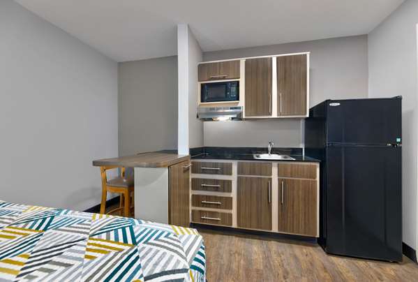 Guest Room,On-Site