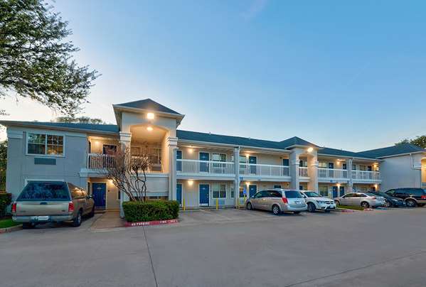 Exterior view - Studio 6 Extended Stay Hotel North Richland Hills - I-820, Exit 21 & 22A