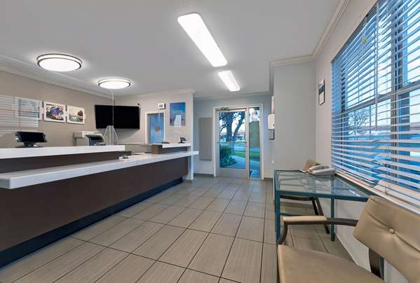  - Studio 6 Extended Stay Hotel North Richland Hills - I-820, Exit 21 & 22A