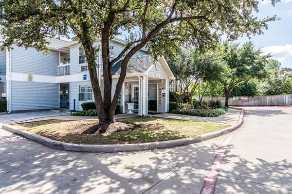 Exterior view - Studio 6 Extended Stay Hotel Northwest Dallas - I-35, Exit 436A