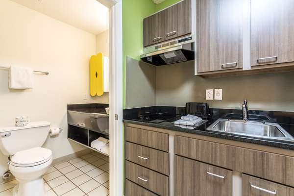  - Studio 6 Extended Stay Hotel Northwest Dallas - I-35, Exit 436A