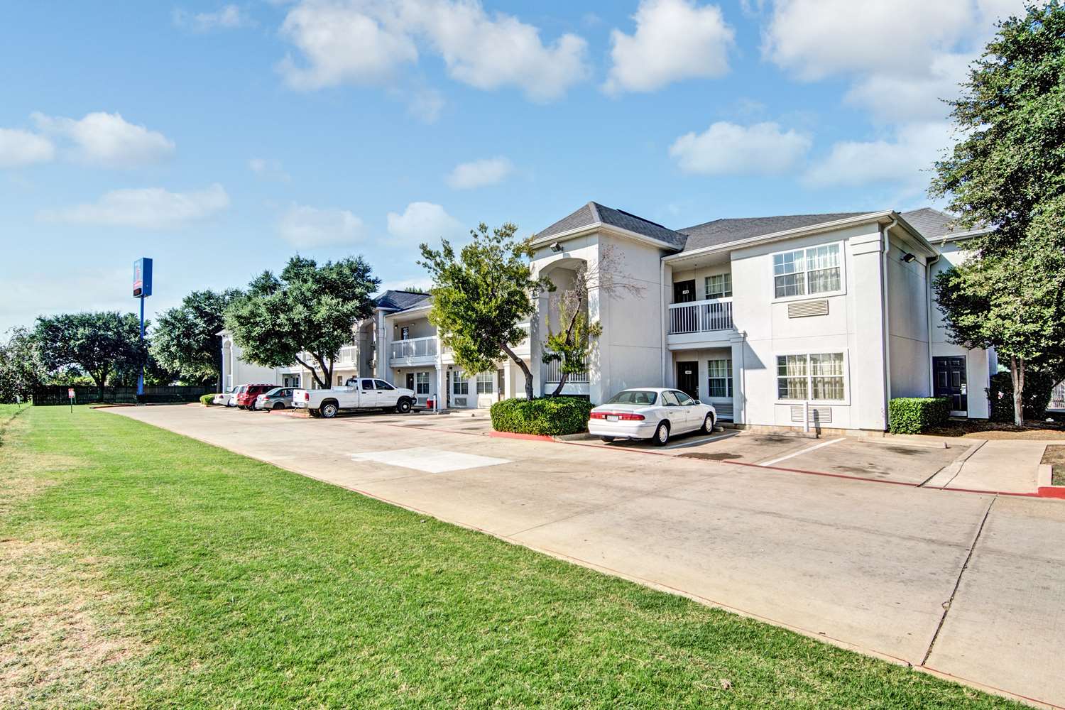 Studio 6 Extended Stay Hotel South Arlington, TX See Discounts