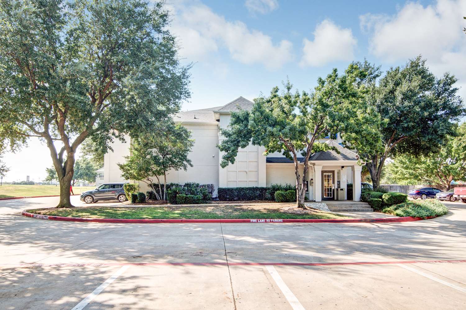 Studio 6 Extended Stay Hotel South Arlington, TX See Discounts