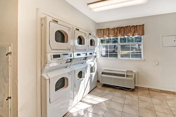  - Studio 6 Extended Stay Hotel South Arlington - I-20, Exit 449