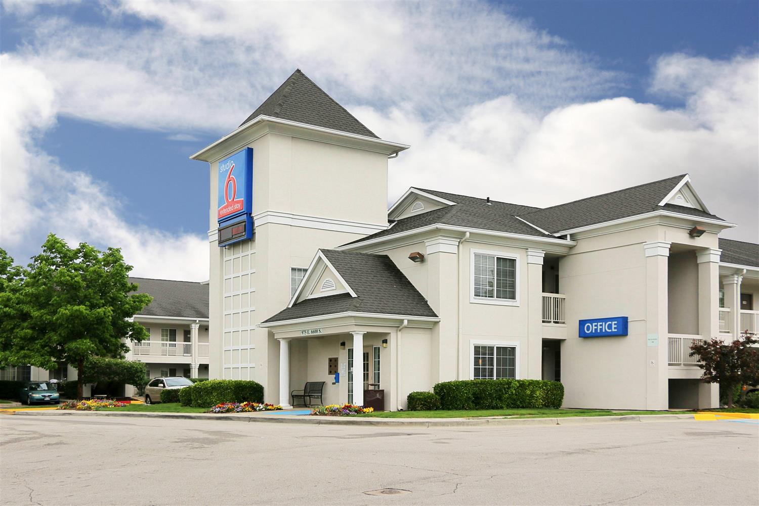 Studio 6 Extended Stay Hotel Murray, UT See Discounts