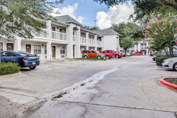 Exterior view - Studio 6 Extended Stay Hotel Hobby Airport Houston
