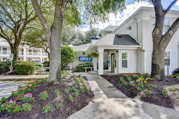 Exterior view - Studio 6 Extended Stay Hotel Hobby Airport Houston