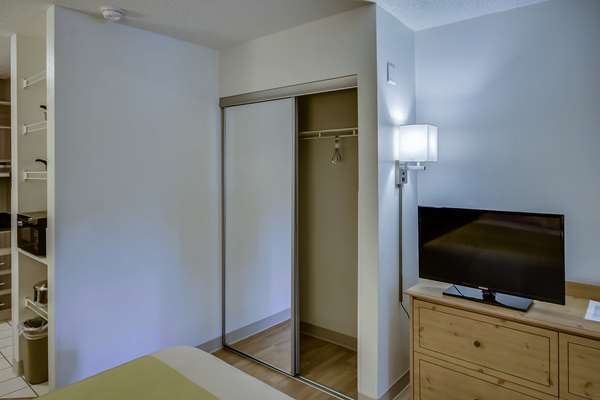  - Studio 6 Extended Stay Hotel Hobby Airport Houston