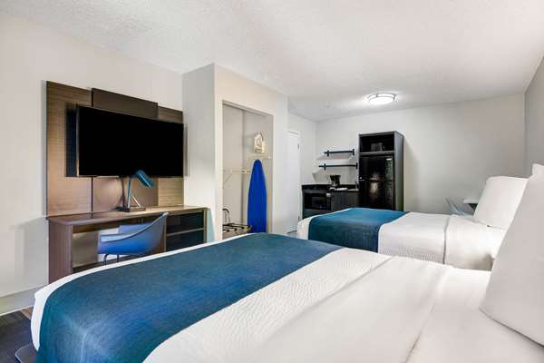 - Studio 6 Extended Stay Hotel North Mountlake Terrace - I-5, Exit 177