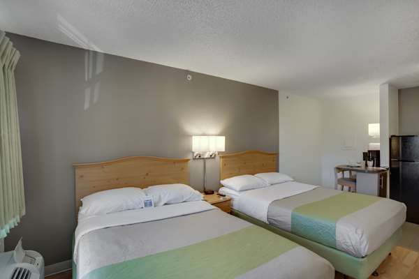  - -Studio 6 Extended Stay Hotel Stafford - I-69, Exit 112