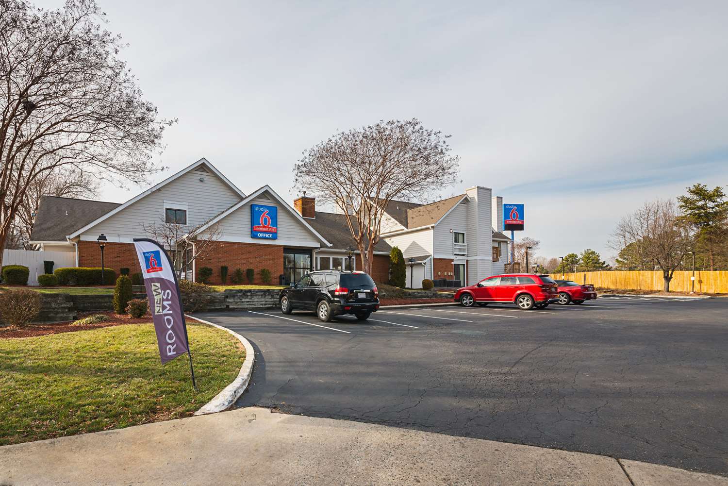 Studio 6 Extended Stay Hotel Greensboro, NC See Discounts