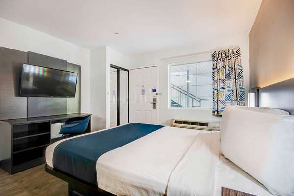  - Studio 6 Extended Stay Hotel Ocean Springs