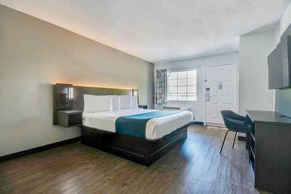  - Studio 6 Extended Stay Hotel Ocean Springs