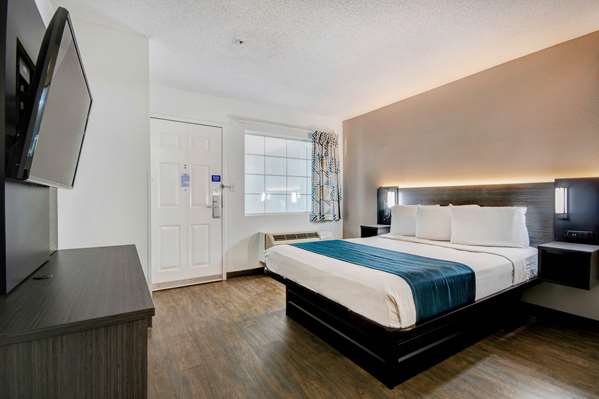  - Studio 6 Extended Stay Hotel Ocean Springs