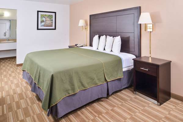  - Americas Best Value Inn Clute