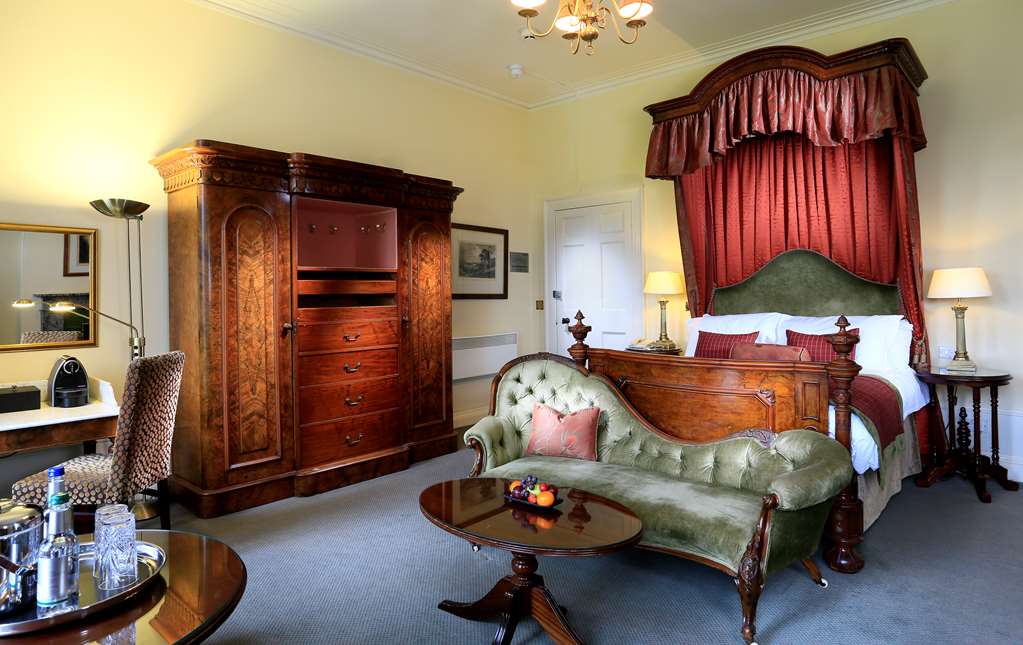 Macdonald Pittodrie House-guestroom-Guest Room,Suite,On-Site.jpg