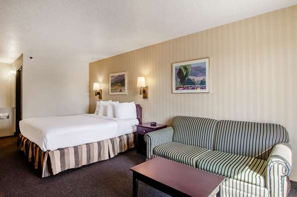  - Americas Best Value Inn & Suites Fort Collins - I-25, Exit 269