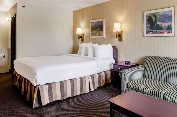  - Americas Best Value Inn & Suites Fort Collins - I-25, Exit 269