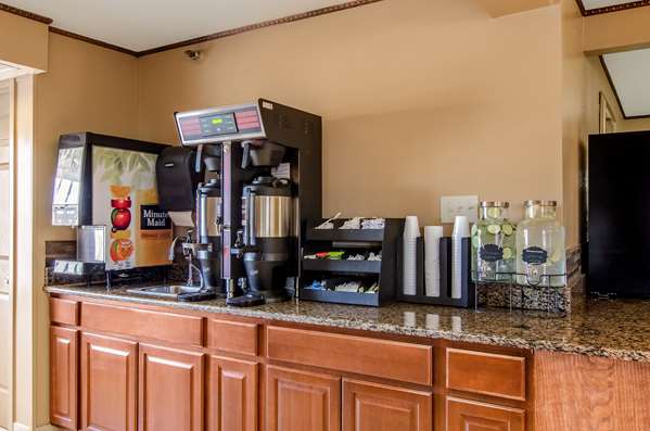 Restaurant - Americas Best Value Inn & Suites Fort Collins - I-25, Exit 269