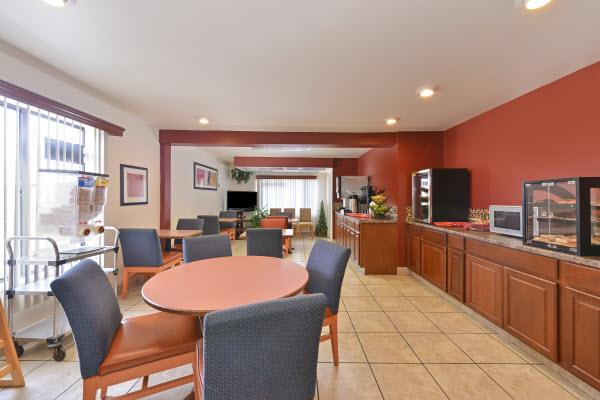  - Americas Best Value Inn & Suites Fort Collins - I-25, Exit 269