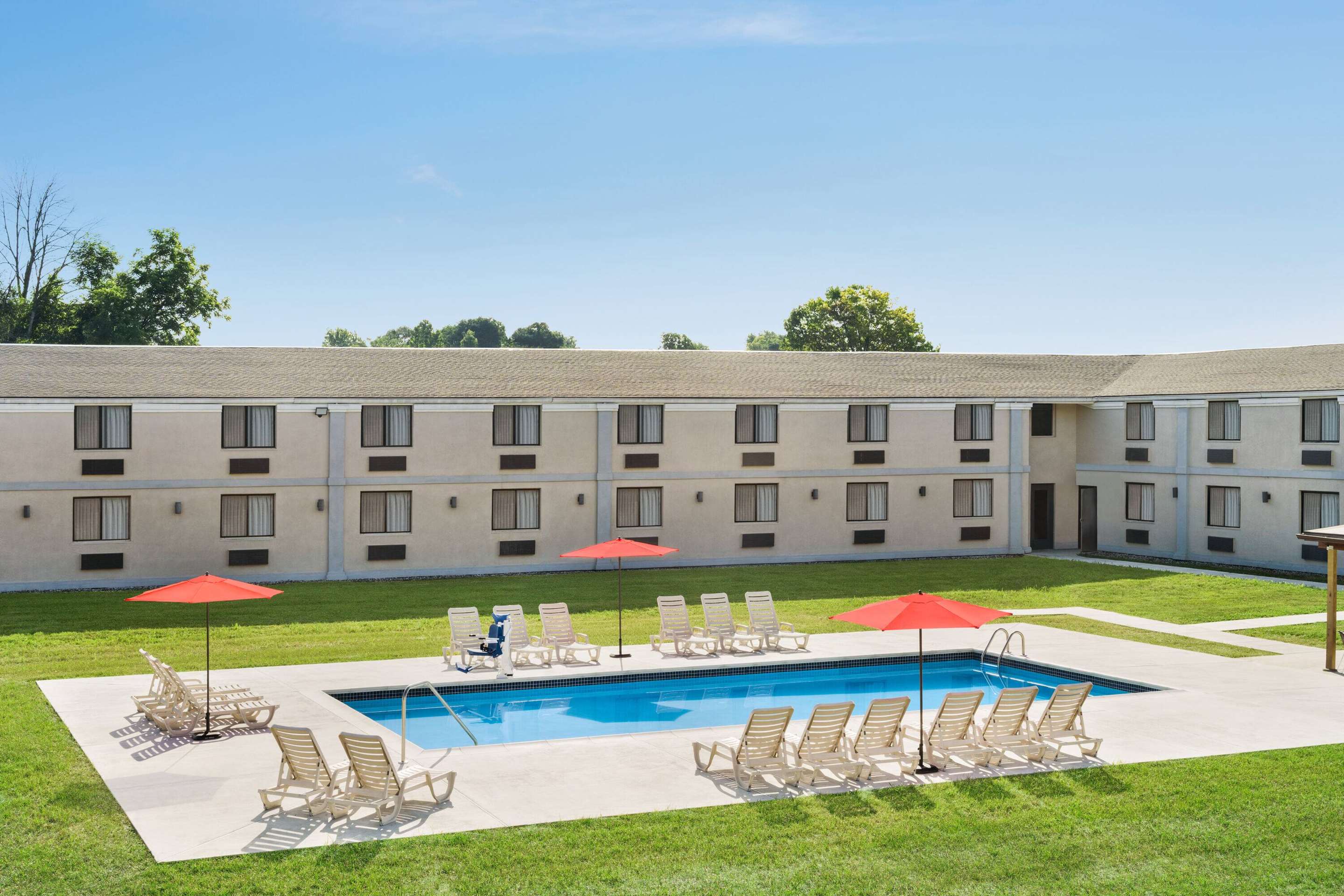 Pool | Ramada by Wyndham Whitehall/Allentown