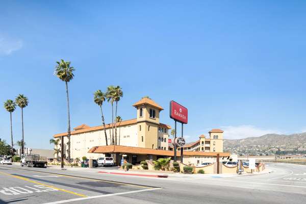 Exterior view - Ramada Inn Airport Burbank - I-5, Exit 148