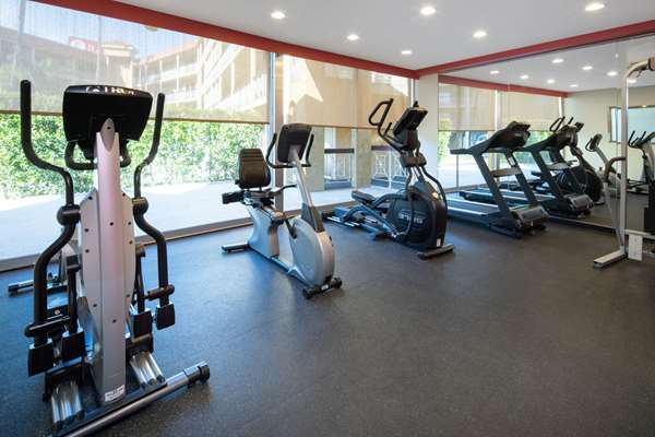 Fitness/ Exercise Room - Ramada Inn Airport Burbank - I-5, Exit 148