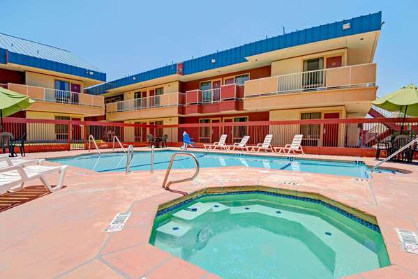 Pool - Ramada Suites El Paso - I-10, Exit 29