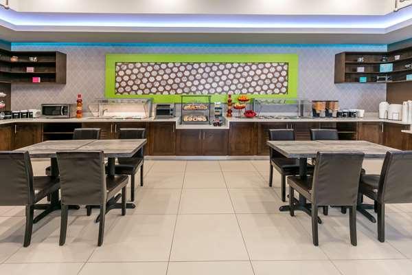  - Ramada Suites El Paso - I-10, Exit 29